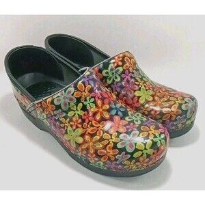 Dansko Professional Clogs Patent Leather Shoes Size Eu 39 - U.S. 8.5-9 *Peeling*